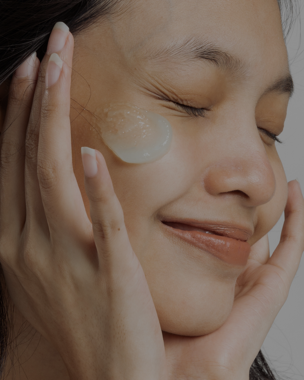 How to Properly Cleanse Your Face: A Morning & Night Routine Guide